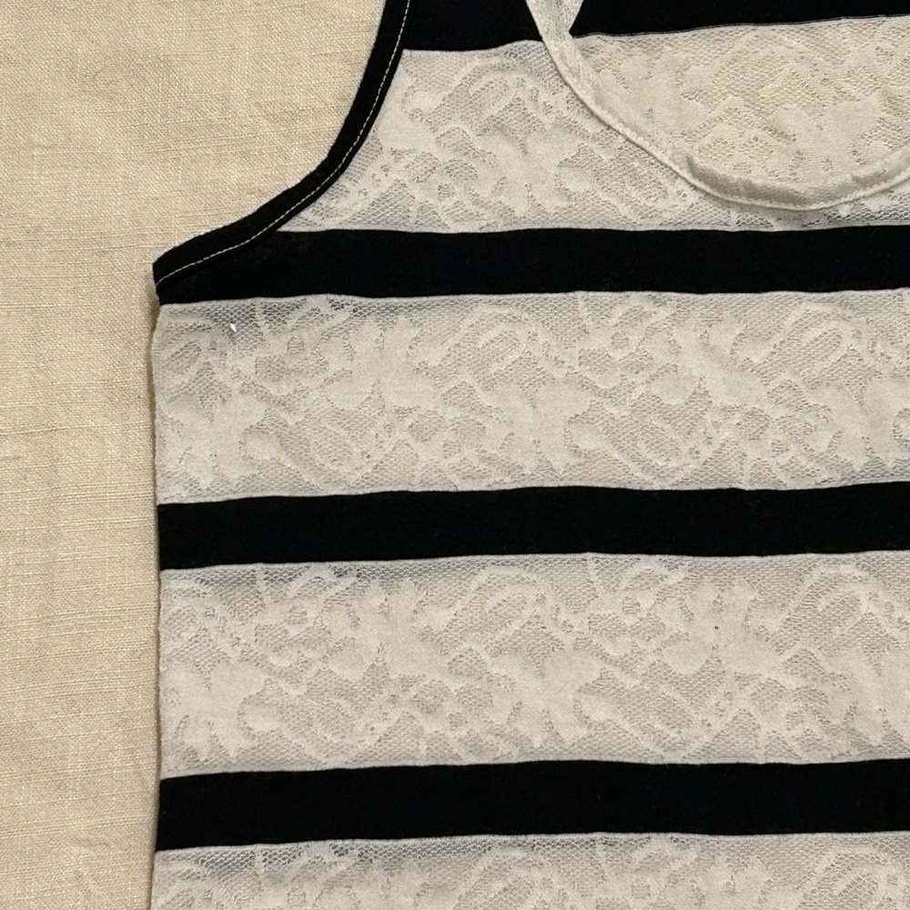 Mary Jane Black and White Lace Tank Top - Picture 2 of 5